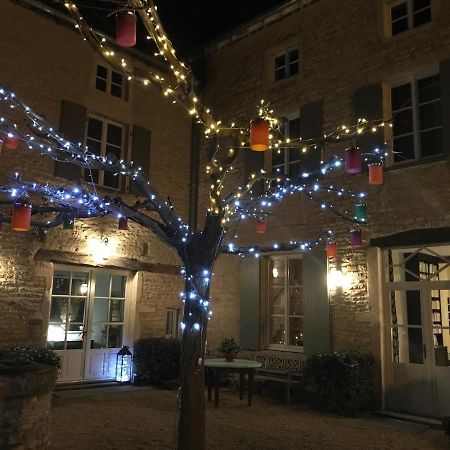 Готель Le Relais De Scisse Saint-Gengoux-de-Scisse Екстер'єр фото